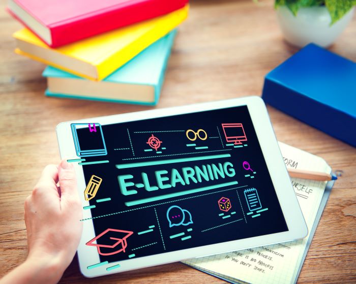 Az online oktatás vagy e-learning gyorsan népszerűvé vált a fordítók körében.